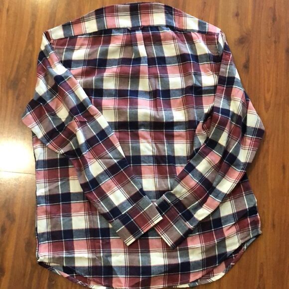 NWT Izod Flannel temperature regulating button down shirt size large. - Picture 7 of 8